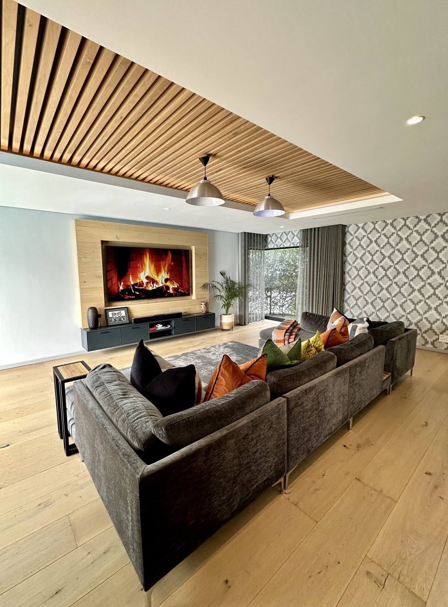 5 Bedroom Property for Sale in Pearl Valley at Val de Vie Western Cape